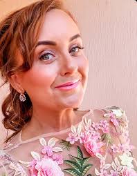 Peta took her impeccable style and dazzling JBD diamonds trackside for the  Townsville Cup, a perfect pairing of elegance, sparkle, and race day  magic✨💎