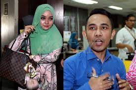 Penyanyi lagu ketuhanan, hafiz hamidun, mengakui sudah meragui status pernikahannya dengan ahli perniagaan, siti arifah amin, sejak hari pertama lagi. Hafiz Hamidun Bagi Amaran Kepada Joy Revfa Hafiz Hamidun Memberi Amaran Agar Isterinya Siti Arifah Mohd Amin Joy Revfa Mengambil Serius Terhadap Permo Hafiz