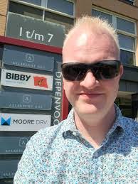 Sharon Bosman's Instagram, Twitter & Facebook