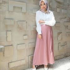 Alisya hijab fashion anadine hijab fashion anak atasan aveline ayyanameena baju hijaber baju lebaran baju muslim baju syari balimo bawahan blouse branded busana syari byuti hijab cantik couple cynarra dress dress muslimah dress pesta fashion gamis. Jual Rok Plisket Mayung Wanita Warna Peach Kota Bekasi Golden Busana Tokopedia