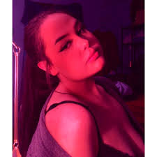 Darcy Hart's Instagram, Twitter & Facebook