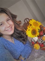 Please help young Daviana