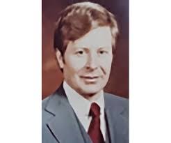 Elliott Mcgraw's Instagram, Twitter & Facebook