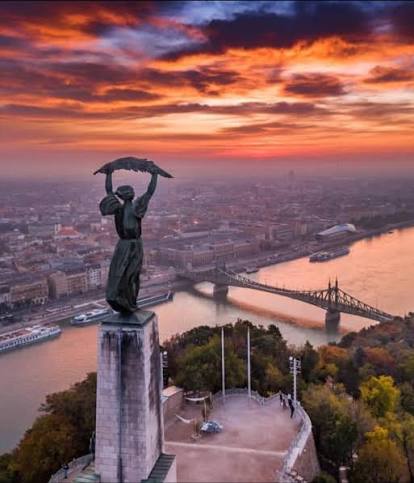 Sunset view of Budapest from the Citadella fortress