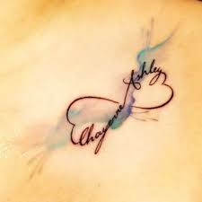 Tatuaggi Con L Infinito Idee Originali E Significato Tatuaggi Di Nome Tatuaggi Bambini Tatuaggi Infinito