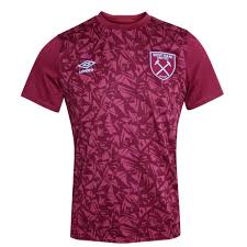 Front features vista blue crest design, sitting alongside the umbro badge. West Ham 20 21 Adults Warm Up Jersey