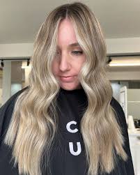 Blondes, Balayage & Soft Glam Makeup