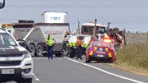 Kemalangan jalan raya sempat dirakam dashcam dan cctv yang berlaku di beberapa lokasi di sabah. Satu Nahas Yang Amat Tragis Saksi Kemalangan Libat Rakyat Malaysia Di New Zealand Semasa Mstar