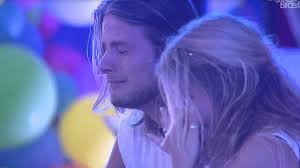 BBB 20: Daniel cai no choro e confessa para Marcela: 'Sinto ciúmes da  Gizelly'