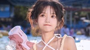 Bạn sẽ không thấy bất hạnh khi nhảy cao như vậy chứ? (Không có ai ở dưới  lầu)