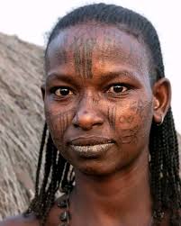 Young Mbororo woman in the village of Poli in Cameroon🇨🇲 The Mbororo (or  Wodaabe) constitute part of the Fulani people and are predominantly nomadic  people located almost exclusively within the savannah zone