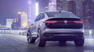 The Volkswagen Id Crozz Concept Is A Self Driving Electric Suv Car Exteriors