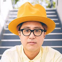 360度動画（パノラマ動画）と従来の動画像（2D動画）で表示されるコンテンツの視覚体験の比較