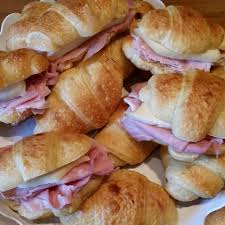Browse the da vinci lunch menu for dine in or carry out. Ricette Gustose Cornetti O Panini Da Buffet Ricetta Di Facebook
