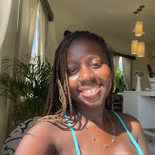 What are some recommendations for rentals and content creators in  Charleston, Isle of Palms, Sullivan's Island, or Hilton Head for a wedding?