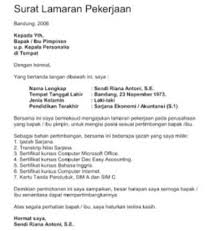 Secara format, surat ini tak jauh berbeda dengan surat resmi pada umumnya. 3 Contoh Surat Setengah Resmi Brainly Co Id