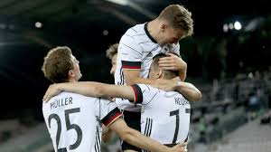 Ard live stream jetzt kostenlos und ohne anmeldung mit einem klick können sie ard live stream auf ihrem pc, tablet oder handy anschauen. Em 2021 Im Tv Welche Spiele Sie Bei Ard Zdf Und Magentatv Live Sehen Fussball Sport Bild
