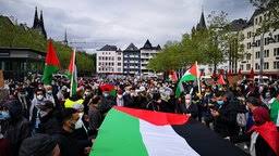 Die demonstration wurde von gegnern der. Nahost Konflikt Pro Palastina Demos Und Mahnwachen In Nrw Nachrichten Wdr