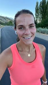 Mindy Bingham's Instagram, Twitter & Facebook