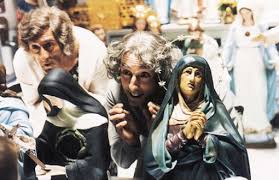 Two years later, together with the lawyer cardamone and his friend mario, he decides to sue the doctor who performed the operation. A Ruota Libera 2000 Di Vincenzo Salemme Cinemaitaliano Info