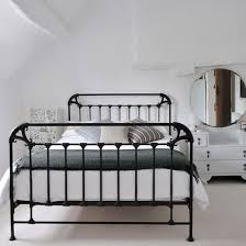 Black And White Bedroom Ideas With A Timeless Appeal Simple Bedroom Modern Bedroom Country Bedroom