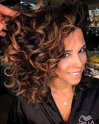 The long blonde highlights are with thin hair, which makes you look flat. 60 Looks With Caramel Highlights On Brown And Dark Brown Hair Highlights Curly Hair Hair Color Caramel Colored Curly Hair