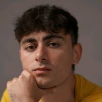 90+ "Alejandro Hernando" profiles