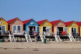 Zeeland Urlaub Im Strandhauschen Holland Strand Urlaub Strandhaus Strandhauser