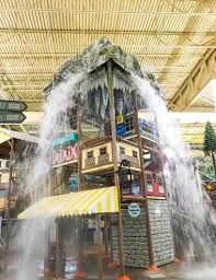 The front desk is staffed 24/7 to help with tours or tickets, and answer any questions about the accommodations. 15 Best Water Parks In Michigan