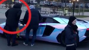 Das möchte ich jedem zurufen, der meine schöne heimat besucht. Aubameyang Zeigt Seinen Fuhrpark Auto Protz Foto Des Arsenal Stars Fussball Bild De