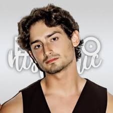 Saul Nava (@saulnavaa)