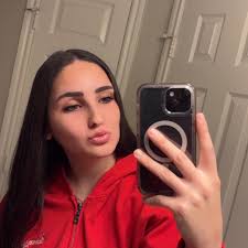 Danielle Hoag in people