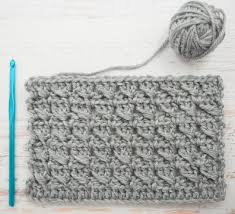 Es de origen asiático, y los patrones están muy claros, fáciles de comprender. Tejidos A Crochet Para Mantas En 3 Puntos Diferentes