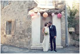 Con la presencia o la anuencia de muy pocas personas: Le Mariage En Petit Comite De Capucine Kevin