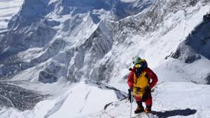 Podczas zejścia z obozu i do bazy wysuniętej na k2 (8611 m) zginął hiszpański himalaista sergi mingote, kierownik sportowy komercyjnej wyprawy seven summit treks, której uczestniczką jest magdalena gorzkowska. Atletismo Una Subcampeona Mundial Polaca De 4x400 Va A Intentar Escalar El K2 En Invierno Marca Com