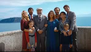 Stasera In Tv A Casa Tutti Bene La Trama E Il Cast Del Film