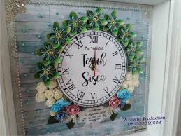 Sekitar pukul sepuluh kami sampai di tempat itu. Mahar Bunga Jam Whewhe Production Mahar Unik Malang