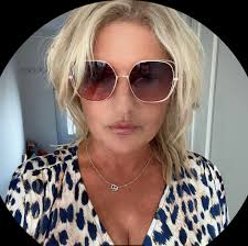 The Neverending Story remake was announced in March 2024, with the news  that the project will be a reboot of the original as a multi-film  franchise. Learn more 👉 rb.gy/vzhgfd #theneverendingstory