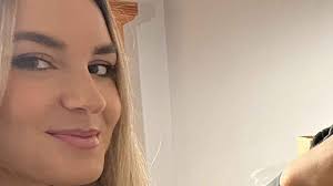 Lara Salinas, de camarera a crear “el Netflix de la moda”: alquila 8  prendas de Zara o Mango a 80€/mes