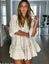 Louise and jamie have announced that they are expecting a second son. Louise Redknapp 46 Shuts Down Romance Rumours After Claims She D Grown Close To Entrepreneur 30 Daily Mail Online