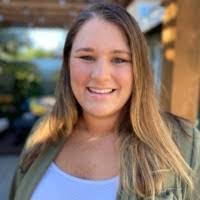 Lindsey Bryson's Instagram, Twitter & Facebook