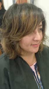 ¿Te pasa que te cortas el cabello y… ni fu ni fa?, Eso es porque no te  están escuchando. En Laura Calzada Consultoría, diseñamos tu estilo a  partir de tu esencia. Este look tiene movimiento, luz, y ...