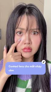 Chọn lens Khóa ẩm tốt cho mắt nhạy cảm