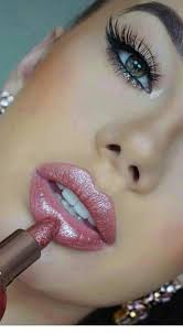 Aprenda Truques Para Fazer Maquiagens Perfeitas Eye Makeup Makeup Eyeshadow Eyeshadow Makeup