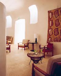 Le Soleil Vient Caresser La Pierre Et Mettre En Lumiere Les Nouveaux Details Harmonieux De Notre Interieur Hors Du Temps Crillonlebrave Hotelcrillonlebrav