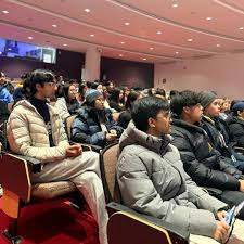 On January 16th, NYU's Executive Vice President for Global Science &  Technology and NYUTandon's Executive Dean Juan de Pablo welcomed new  students to campus. #NYUTandonMade