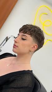 LINK ON MY BIO TO BOOK AN APPOINTMENT, •, •, •, #montrealbarber  #griffintownbarbershop #griffintownbarber #griffintown #2025haircut  #2025hairtrends #haircut2025 #croptopwoman #shorthaircutwoman