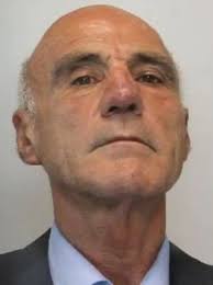 Ferisce a testate il segretario del vicario