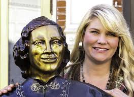 Statue of Stella Darby unveiled in downtown Pendleton