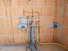 Se dovete far effettuare l'impianto idraulico del bagno, o addirittura l'impianto idraulico di tutta la casa per conoscere la spesa da affrontare il nostro consiglio è quello di non contattare solamente una sola impresa, valutando cioè soltanto un'unica proposta: 3 Nuovo Impianto Idraulico Per Lavatrice Ristrutturazione Appartamenti Trieste Impresa Edile Doctor House